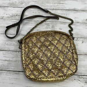 SIMPLY VERA WANG GOLD CROSSBODY BAG